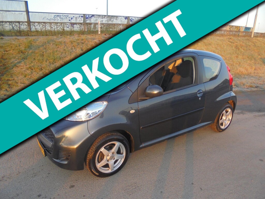 Peugeot 107 Peugeot 107 1.0 benzine 3 deurs 114.000km