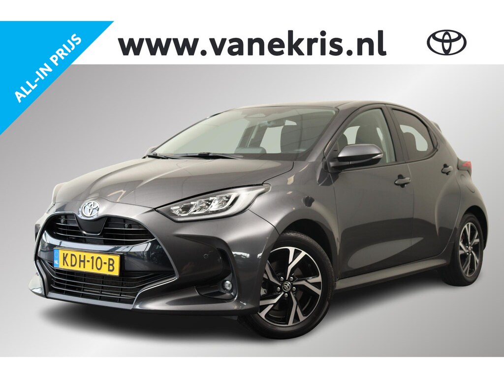 Toyota Yaris 1.5 Hybrid 115 Dynamic Limited Parkeersensoren, Stoelverwarming, Apple Carplay / Android Auto.
