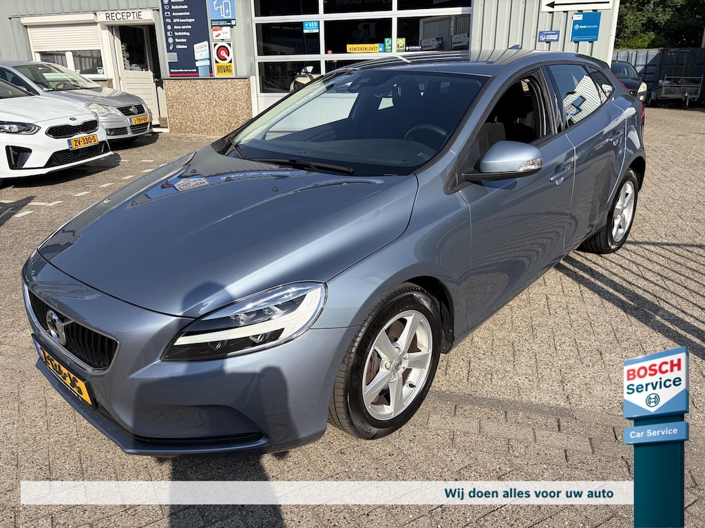 Volvo V40 1.5 T2 122PK Geartronic Kinetic - Navigatie - Parkeersensoren