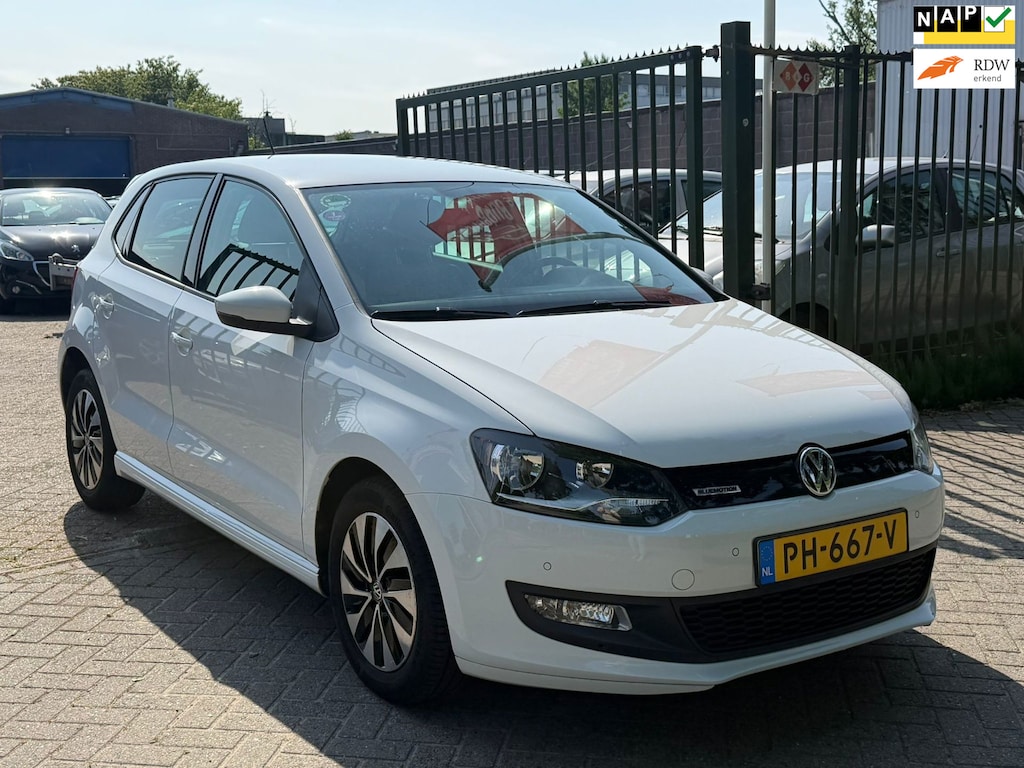 Volkswagen Polo 1.0 BlueMotion Edition start stop Automaat parkeer sensor 2e eigenaar dealer onderhouden airco cruis control