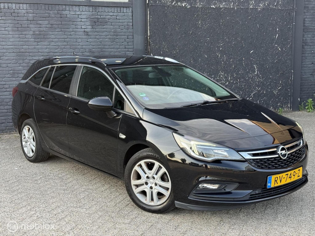 Opel Astra Sports Tourer 1.0 Business+