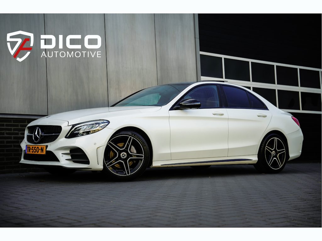 Mercedes-Benz C-klasse 180 Advantage Pack AMG-Sportpakket /Facelift-Model/ Pano-Dak/ Sport-Stoelen/ Stoel.Verw/ Night-Pakket/ Camera/ Trekhaak/ 18'' LMV