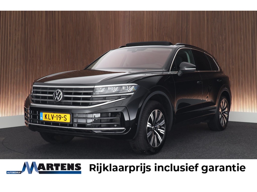 Volkswagen Touareg 3.0 e-Hybrid 381pk Elegance Trekhaak Camera Leder Virtual Cockpit Panoramadak Navigatie