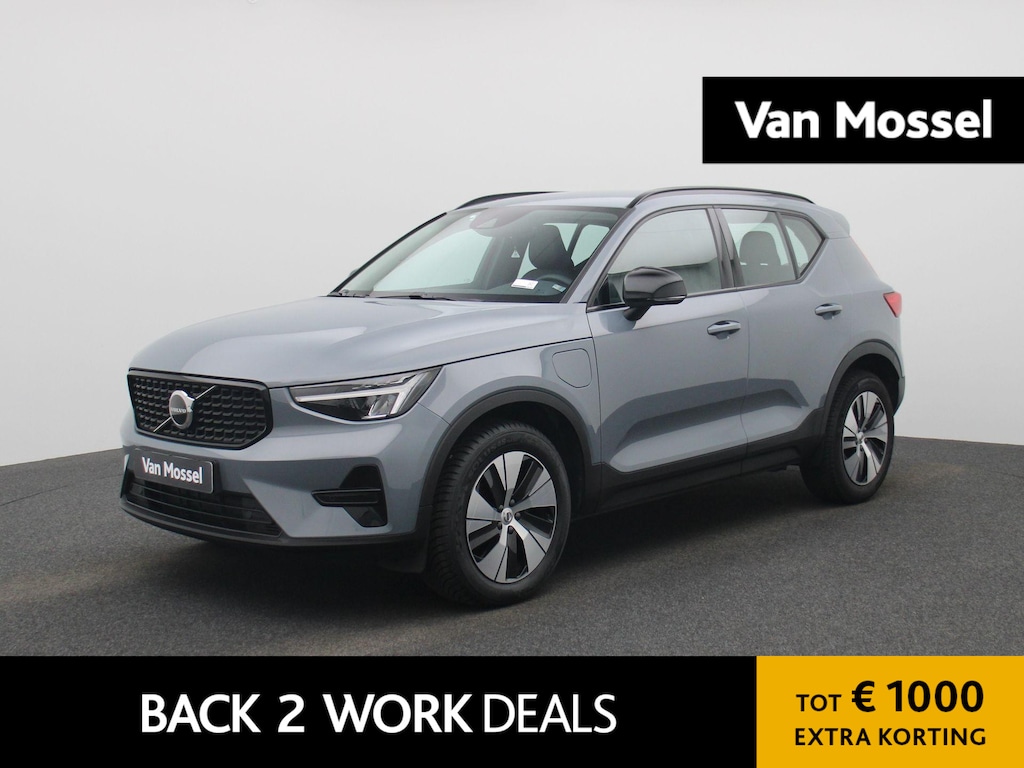 Volvo XC40 T4 PHEV Plus Dark Design Aut. | APPLE CARPLAY | ANDROID AUTO | HARMAN KARDON | DODEHOEKSENSOREN | LEDEREN BEKLEDING | ACHTERUITRIJCAMERA | DAB RADIO | CRUISE CONTROL | STOELVERWARMING | STUURWIELVERWARMING |