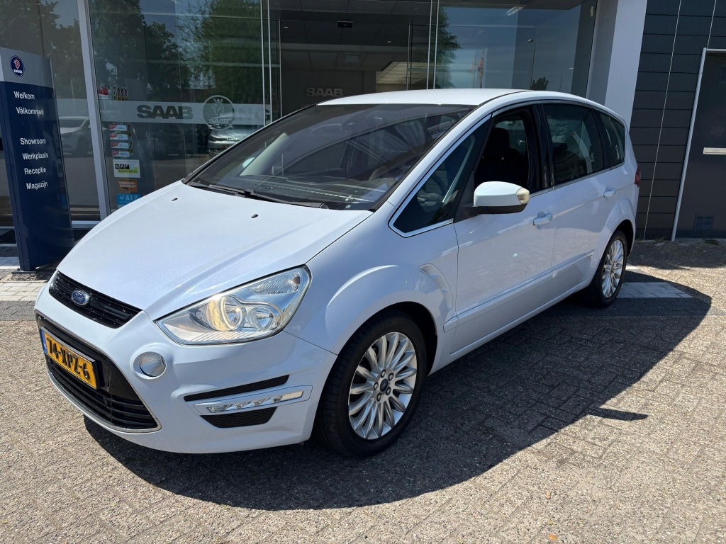 Ford S-Max 1.6 EcoB. Tit. Clima Navi PDC AUX