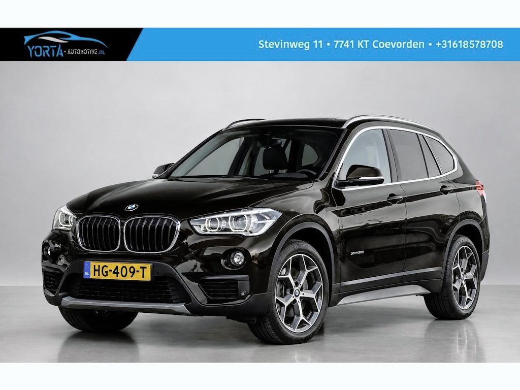 BMW X1 sDrive20i AUTOMAAT*NL AUTO*AFN. HAAK*LEDER*STOELVERW*HEAD UP