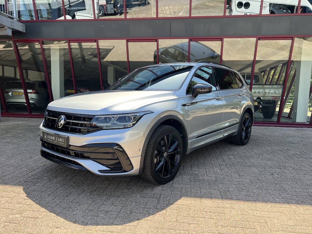 Volkswagen Tiguan Allspace 2.0 TSI 4Motion Highline Business R | Nieuwstaat | IQ | ACC | Stoel/Stuurverw. | Camera | Sfeer |