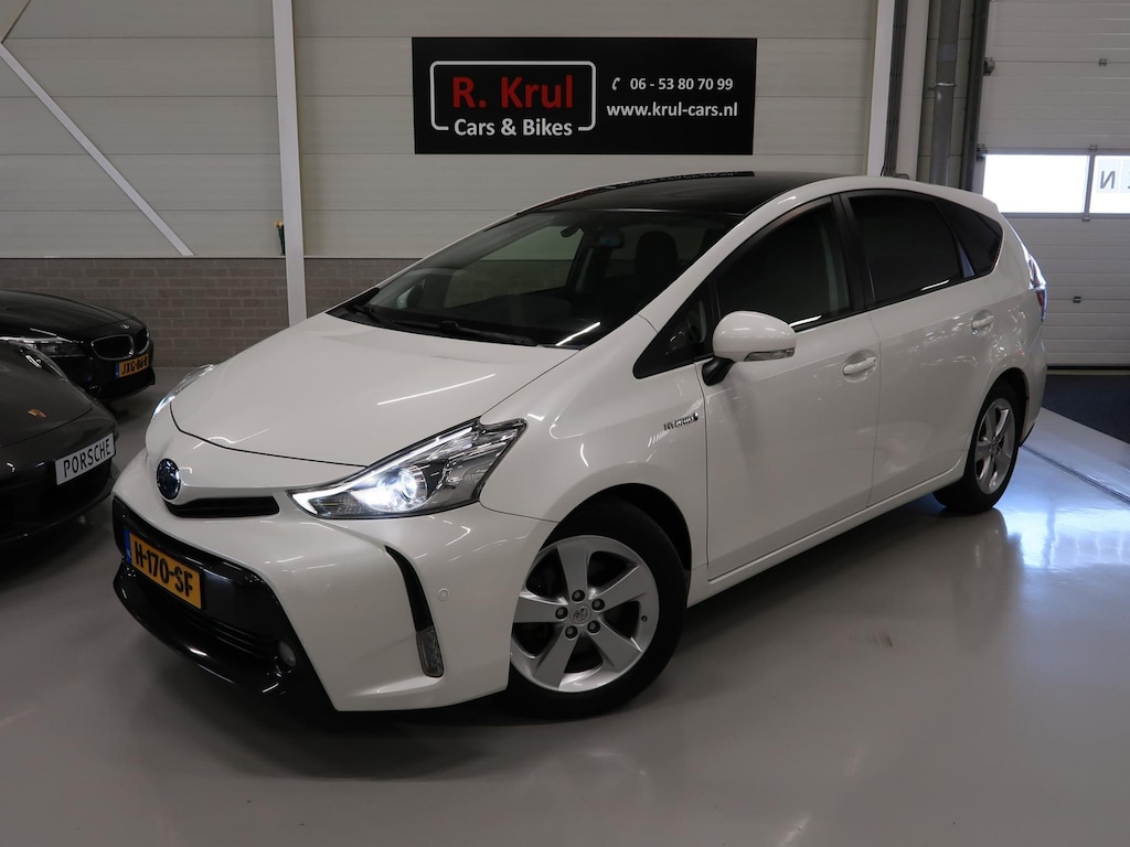 Toyota Prius+ 1.8 Dynamic 7 Zitplaatsen Panoramadak Camera Head-Up Navigatie Airco-ecc Stoelverwarming Leer/Alcantara LED Bluetooth Boekjes aanwezig pdc