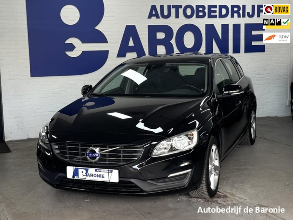 Volvo V60 2.4 D6 Twin Engine Momentum