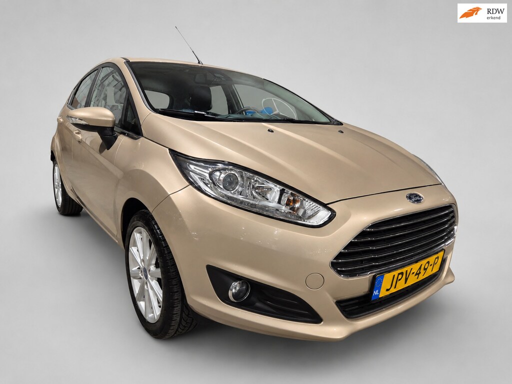 Ford Fiesta 1.0 Titanium - 5 drs - Climate Control - Bluetooth - PDC - Rijklaar