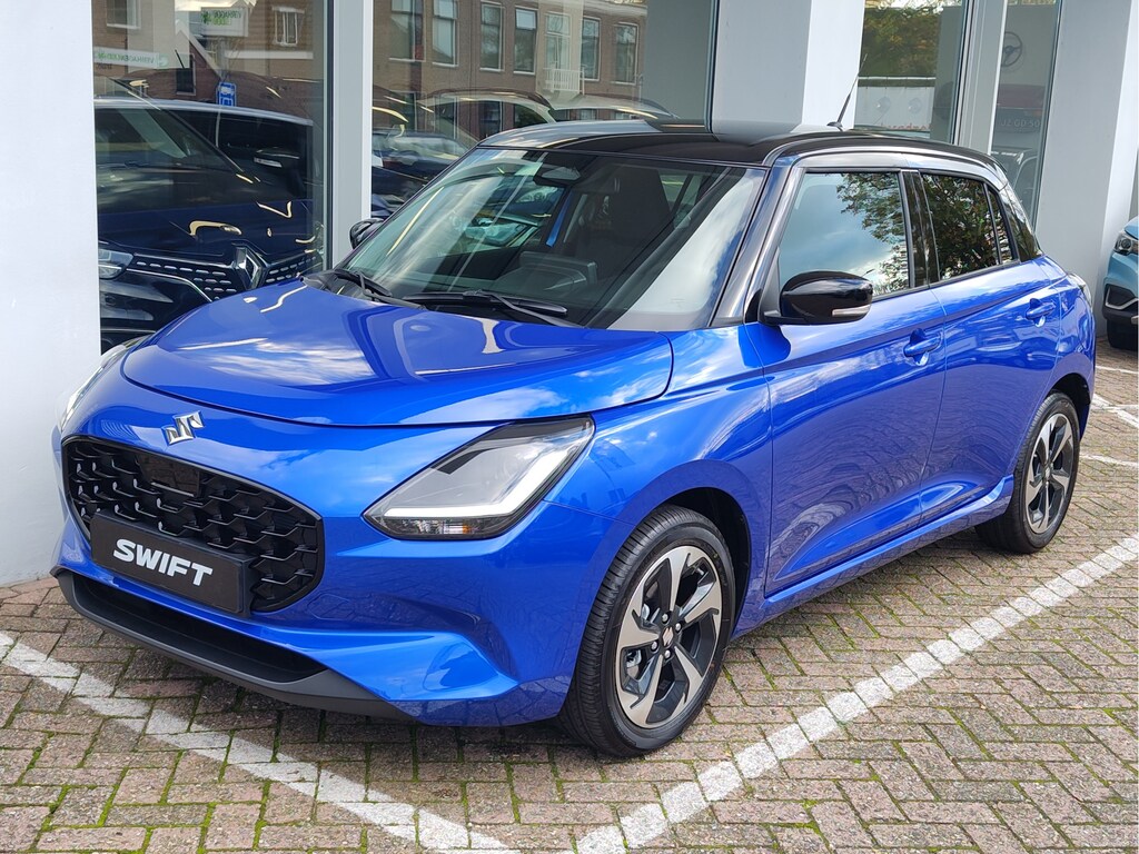 Suzuki Swift 1.2 STYLE SMART HYBRID AUTOMAAT Direct Leverbaar | Tot 10 JAAR GARANTIE! | Inclusief € 2.500,- Voorraad Voordeel
