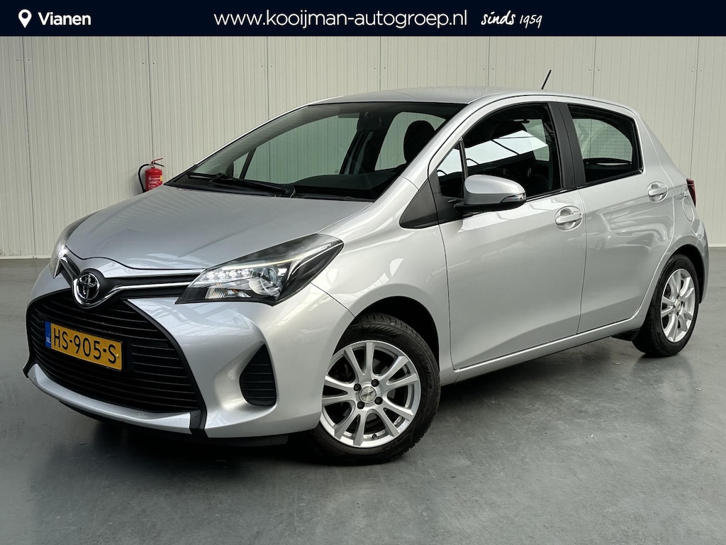Toyota Yaris 1.0 VVT-i Now 1e eigenaar, NL Auto, dealeronderhouden + Trekhaak!