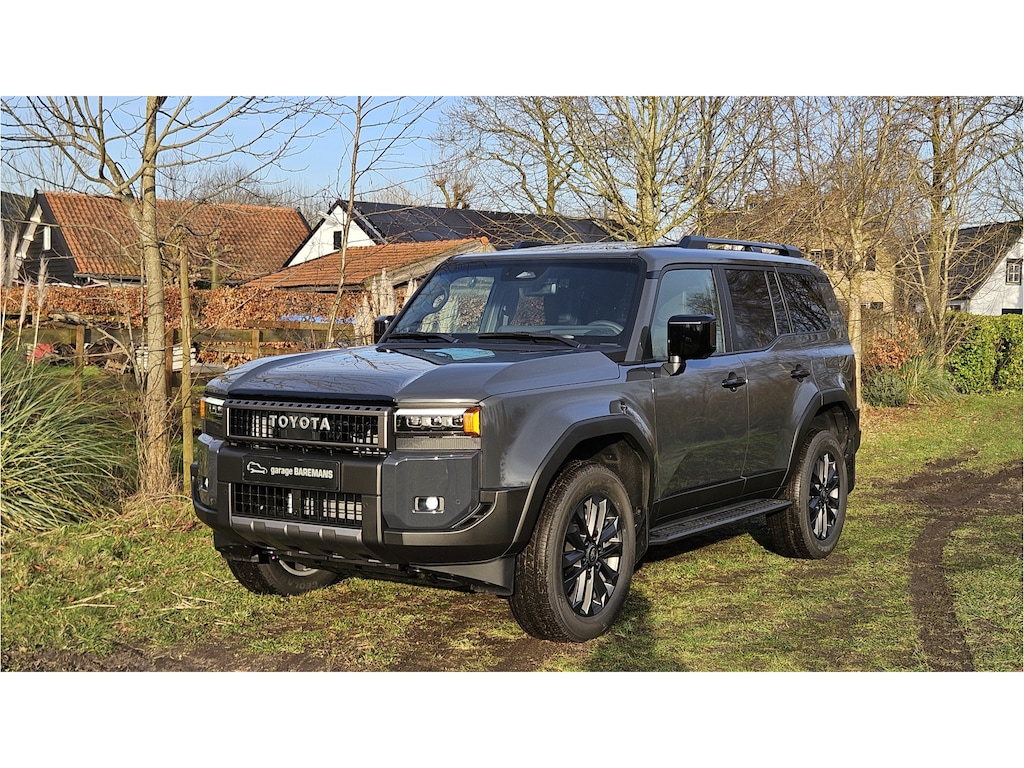 Toyota Land Cruiser 250 2.8 D-4D Professional Panorama Dak GRIJS KENTEKEN