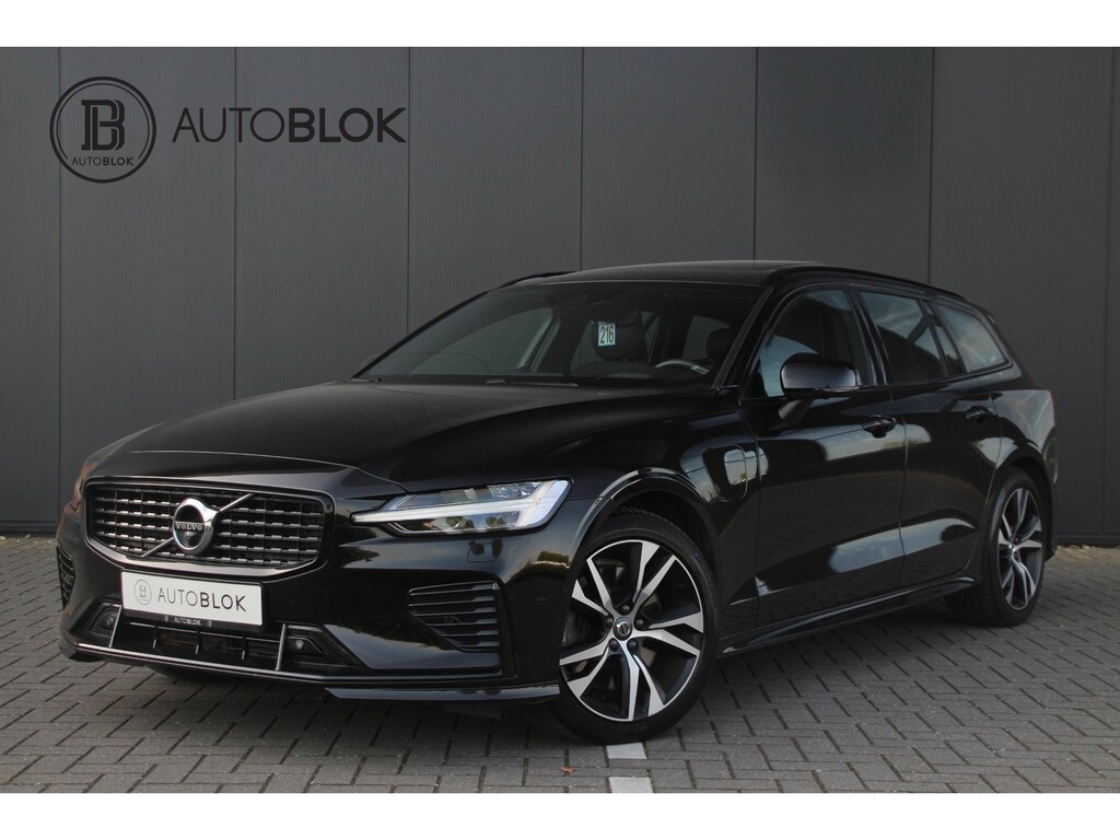 Volvo V60 2.0 T8 Recharge AWD R-Design | SOH 99% | Bowers & Wilkins | Panoramadak | Trekhaak | Stoelverwarming |