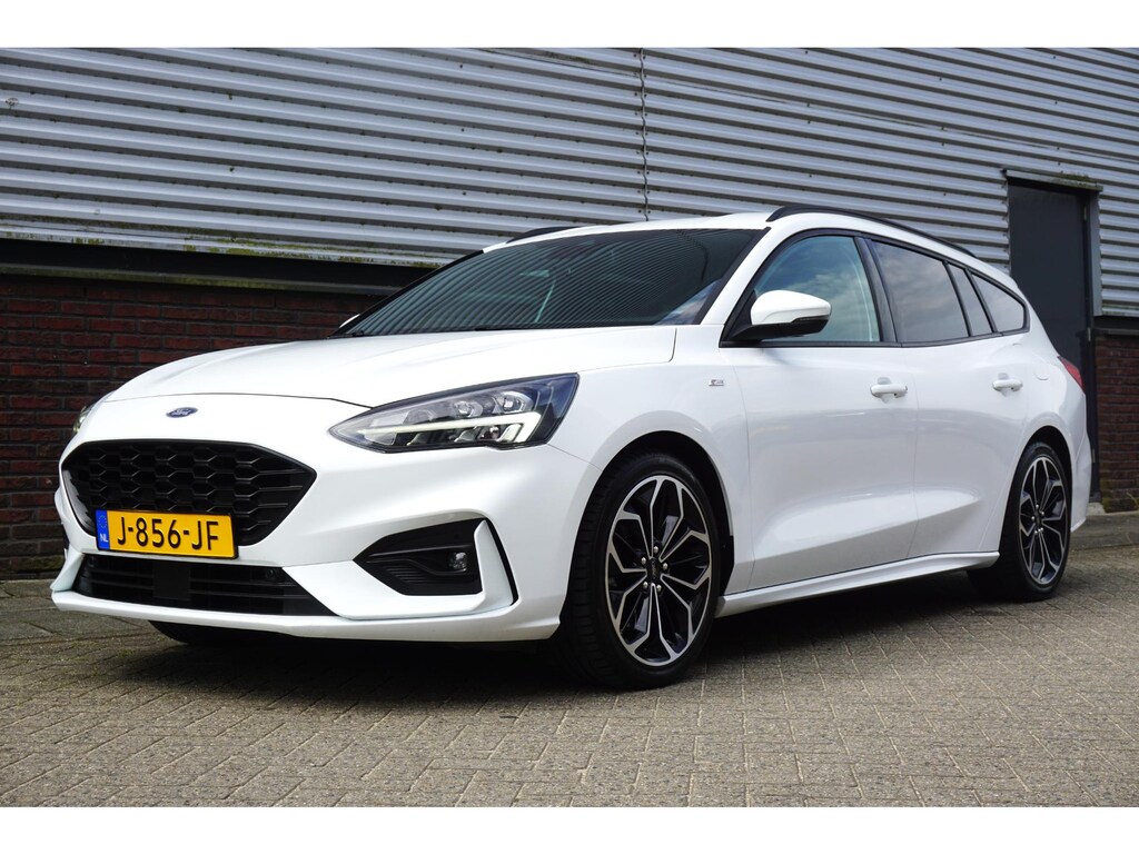 Ford Focus Wagon 1.0 EcoB. ST Line Business/B&O/18INCH/Winterpack/ LED Koplampen.