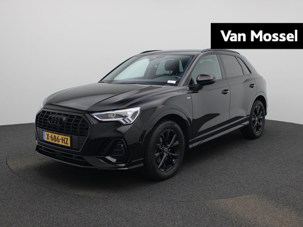 Audi Q3 35 TFSI S edition 150 PK | S-line | Automaat | Camera | Trekhaak | SONOS Sound | Adaptive cruise control | Stoelverwarming | Lichtmetalen velgen |