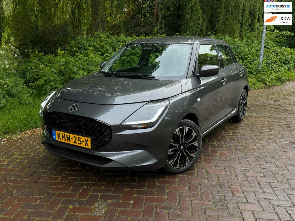 Suzuki Swift 1.2 Comfort Smart Hybrid 1 Eig.b.j. 10-2024 17000 km 15” lm velgen