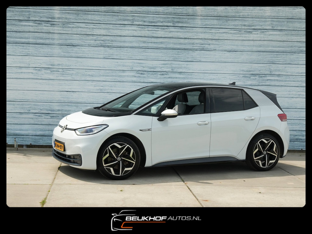 Volkswagen ID.3 First Plus 58 kWh Cam Adapt Cruise Soh 93.7%