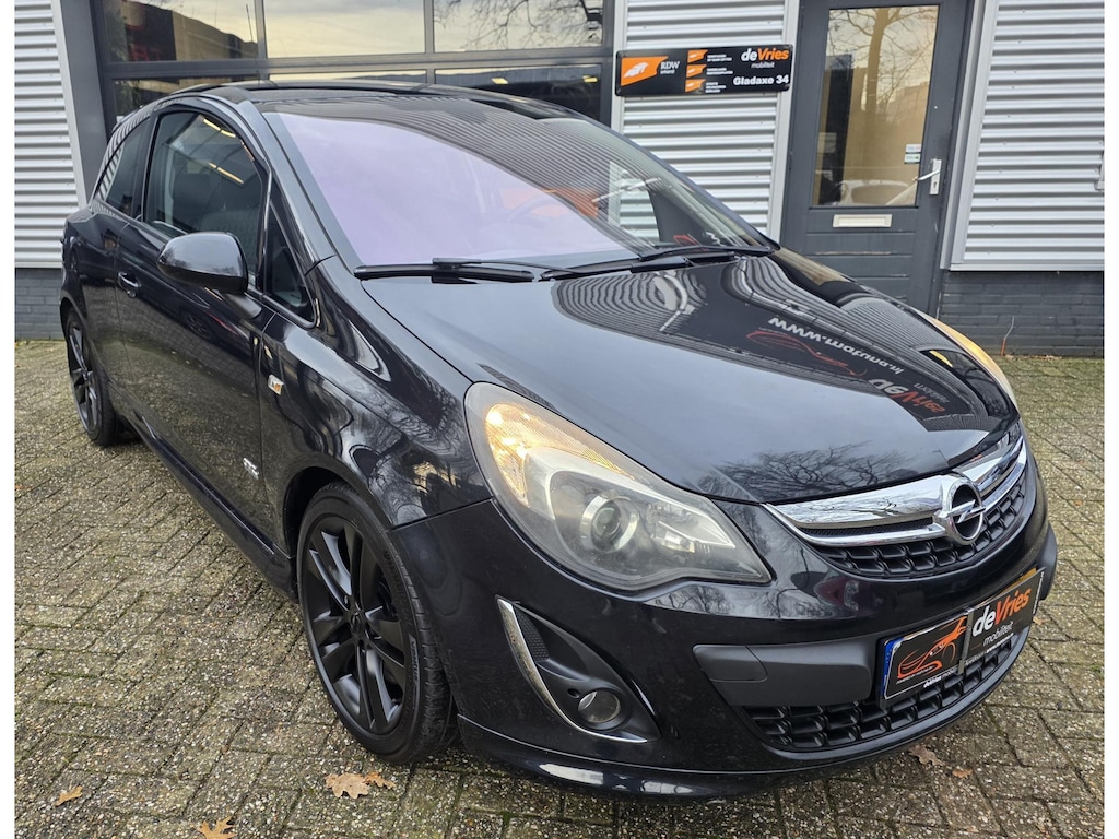 Opel Corsa 1.6-16V Turbo OPC Line **CLIMA-150PK-APK**