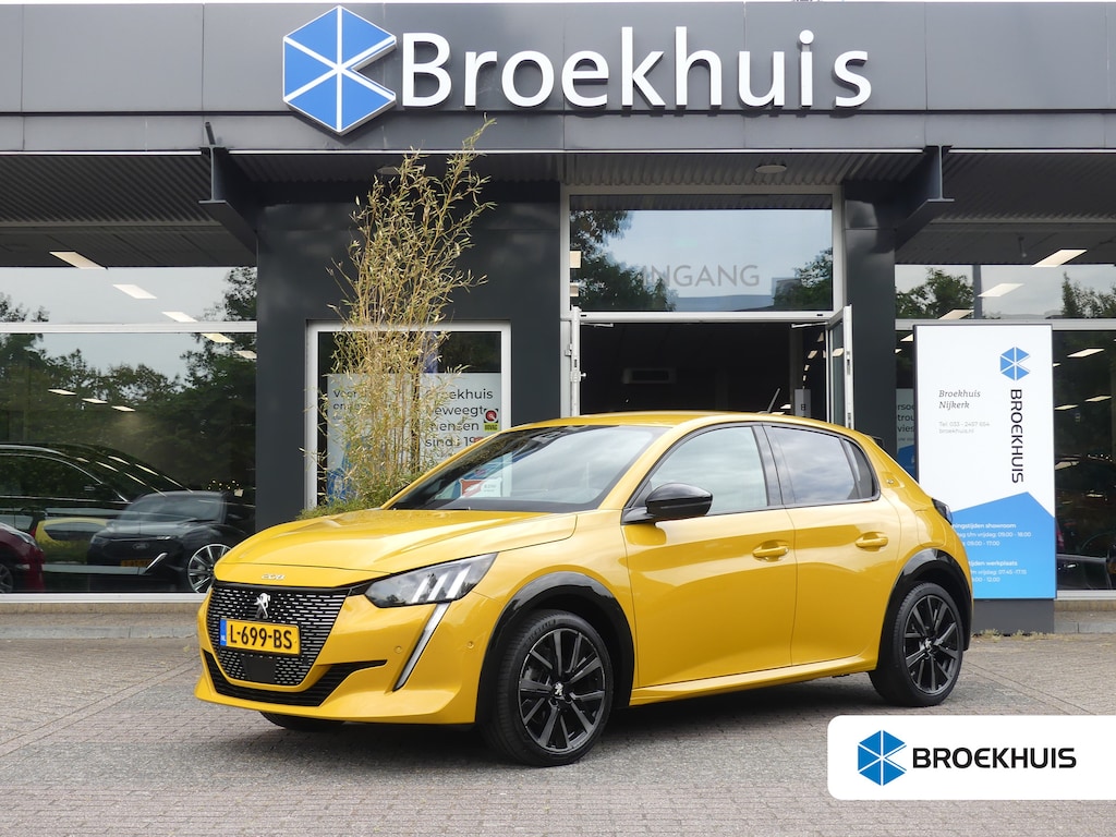 Peugeot 208 1.2 PureTech GT Pack | TREKHAAK | CAMERA | ADAPTIVE CRUISE | DODEHOEKDETECTIE | STOELVERWARMING | PARKEERSENSOREN V+A | APPLE CARPLAY / ANDRIOD AUTO | NAVI | LMV 17" |