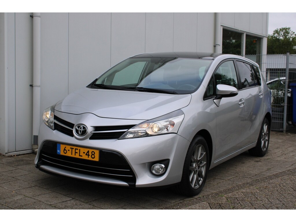 Toyota Verso 1.8 VVT-i Business/Panorama dak