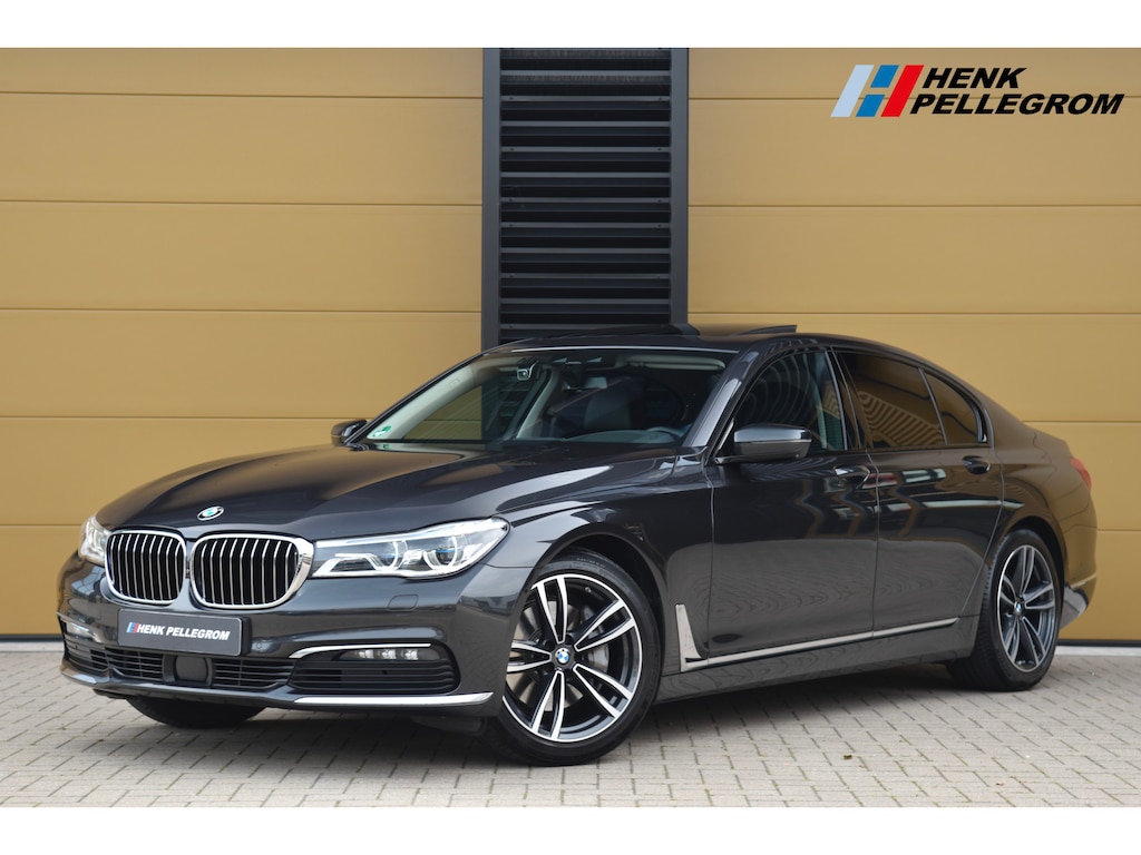 BMW 7-Serie 740i High Executive * Schuifdak * Stoelmassage * Comfortstoelen * Sfeerverlichting *