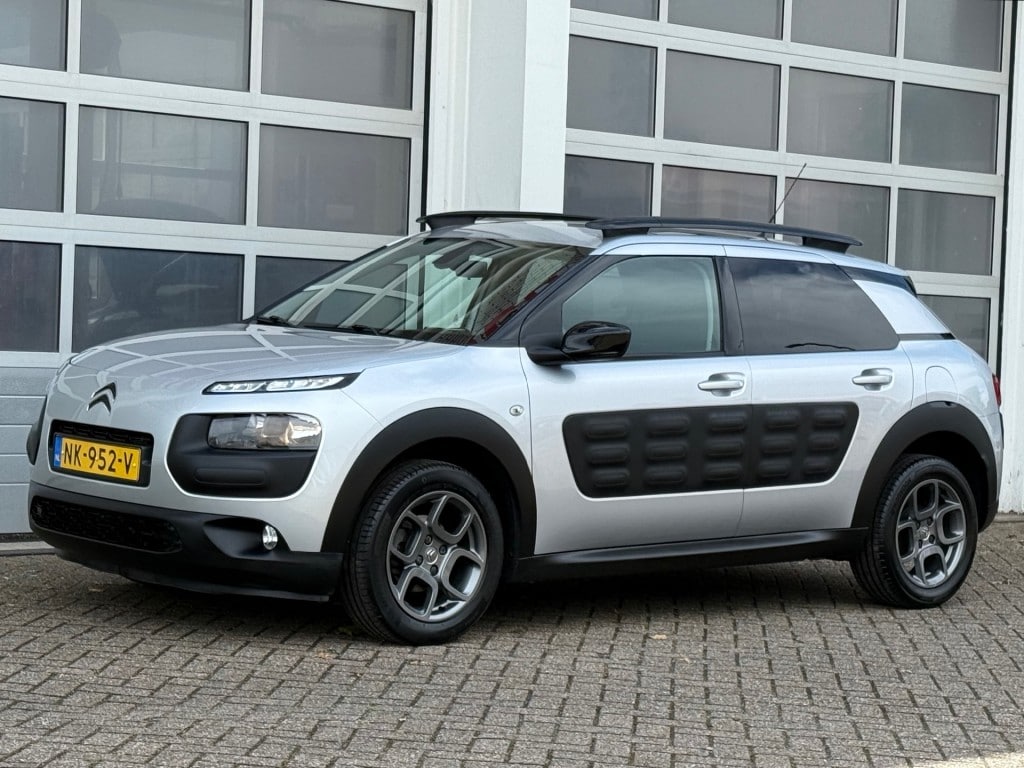 Citroën C4 Cactus 1.2 Puretech 82PK Shine Aut. Navi Camera Pano DB-riem vv!