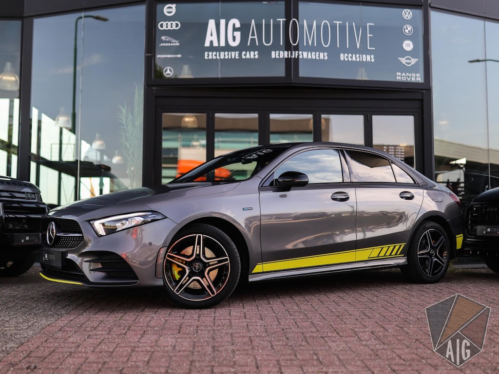 Mercedes-Benz A-klasse 250 e Business Solution AMG Limited | Camera | Memory | ACC | Stoelverw.