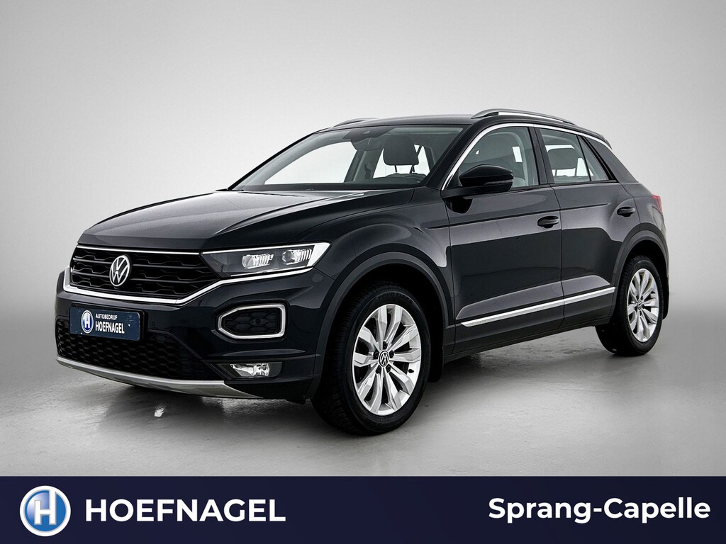 Volkswagen T-Roc 1.5 TSI Sport | Trekhaak | Camera | CarPlay | Stoel-/Stuuverwarming | Adaptive Cruise |