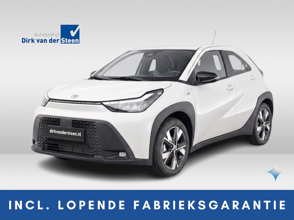 Toyota Aygo X Hybrid 115 play | Comfort Pack & Active Pack | Achteruitrijcamera | Apple Carplay/Android Auto | Voorstoelen verwarmd | Carkit | DAB | LED |