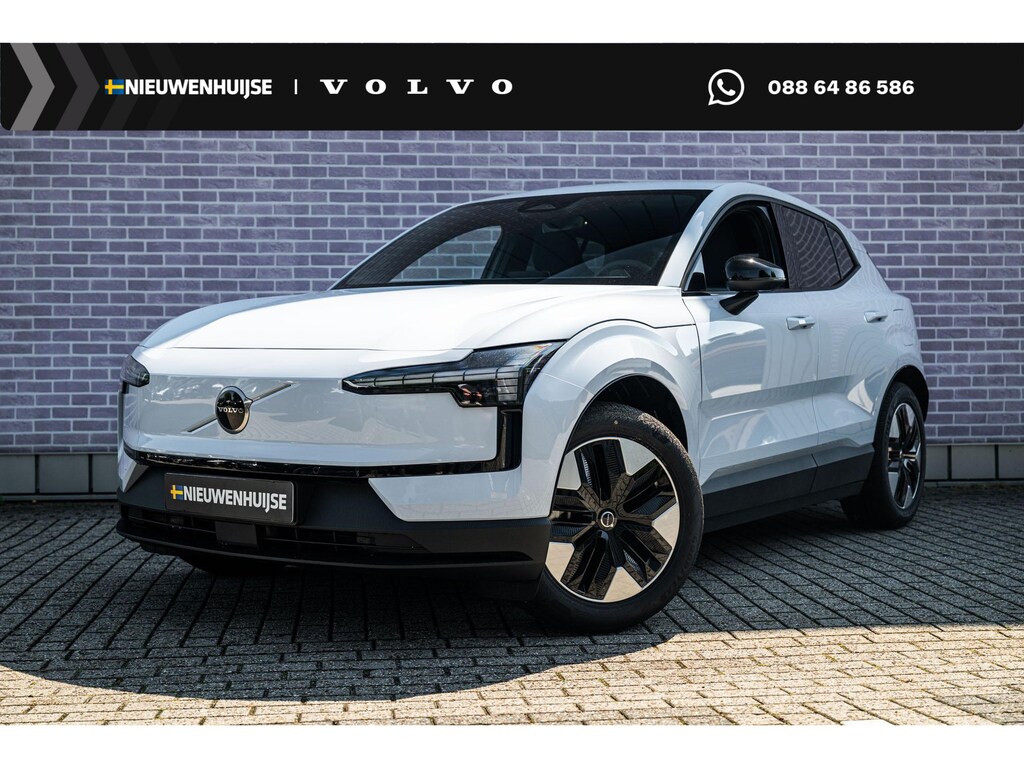Volvo EX30 P3 Plus Europa 51 kWh | Stoel-/Stuurverwarming | Sfeerverlichting | Draadloos Opladen Telefoon | Camera | Getint Glas | Elek. Stoelen | Park Assist | DAB | LED Koplampen |