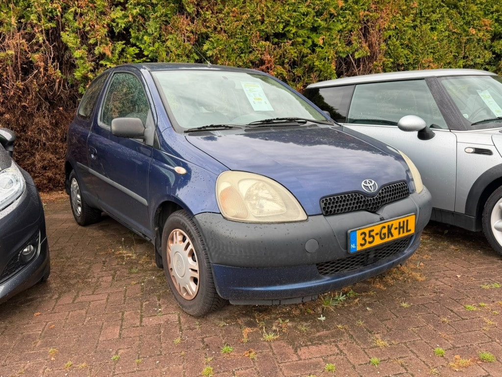 Toyota Yaris MEENEEMPRIJS!! 1.0-16V VVT-I Terra Airco/Radio/CD/APK 11-04-2027