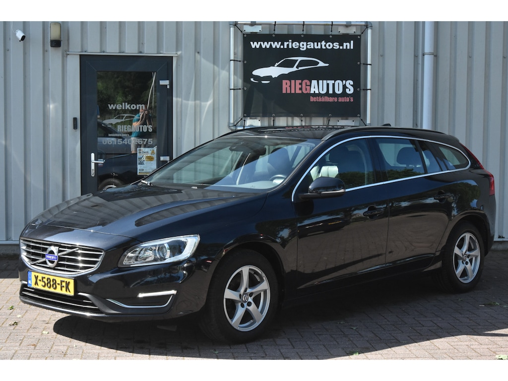 Volvo V60 1.6 T3 Summum – 2015 | Climate Control | Navigatie | Mooie uitvoering