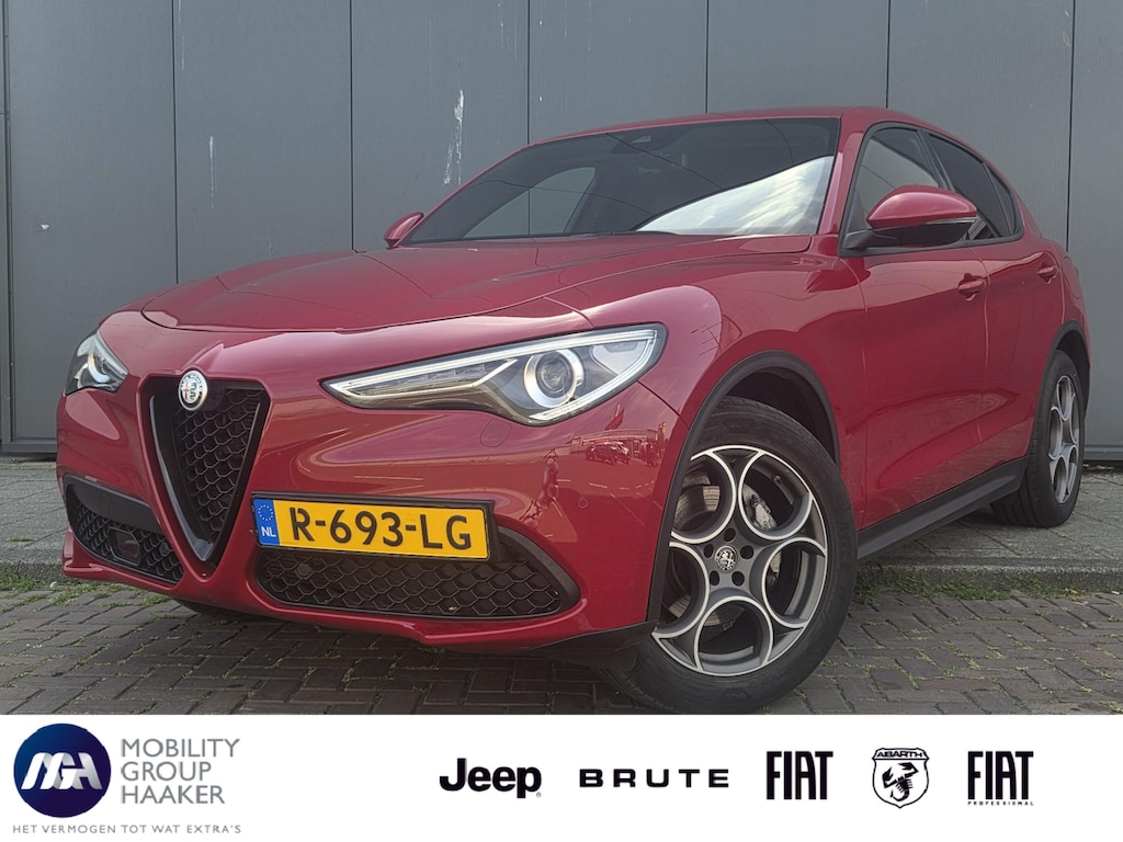 Alfa Romeo Stelvio 2.0 200pk Automaat AWD Sprint | Apple-Android | Parkeercamera | Adaptive Cruise Control
