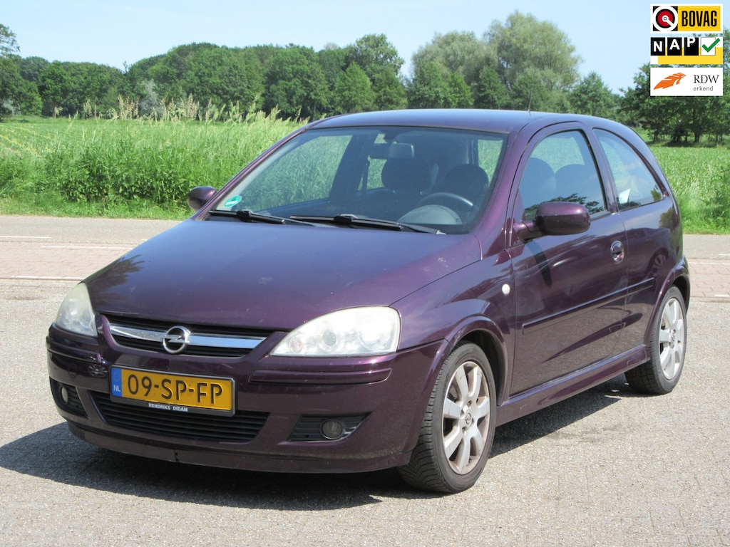 Opel Corsa 1.2-16V Silverline,