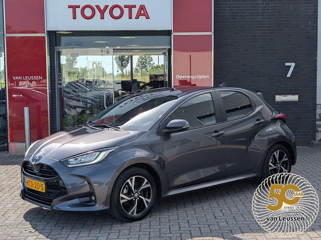 Toyota Yaris 1.5 Hybrid 115 Dynamic LED-VERLICHTING KEYLESS PRIVACY GLASS