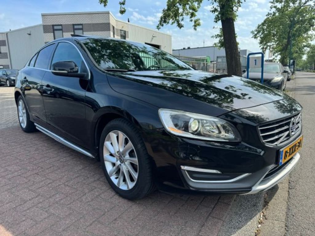 Volvo S60 1.6 T3 Summum Airco/ECC,Zwart Leder,Schuif/Kanteldak