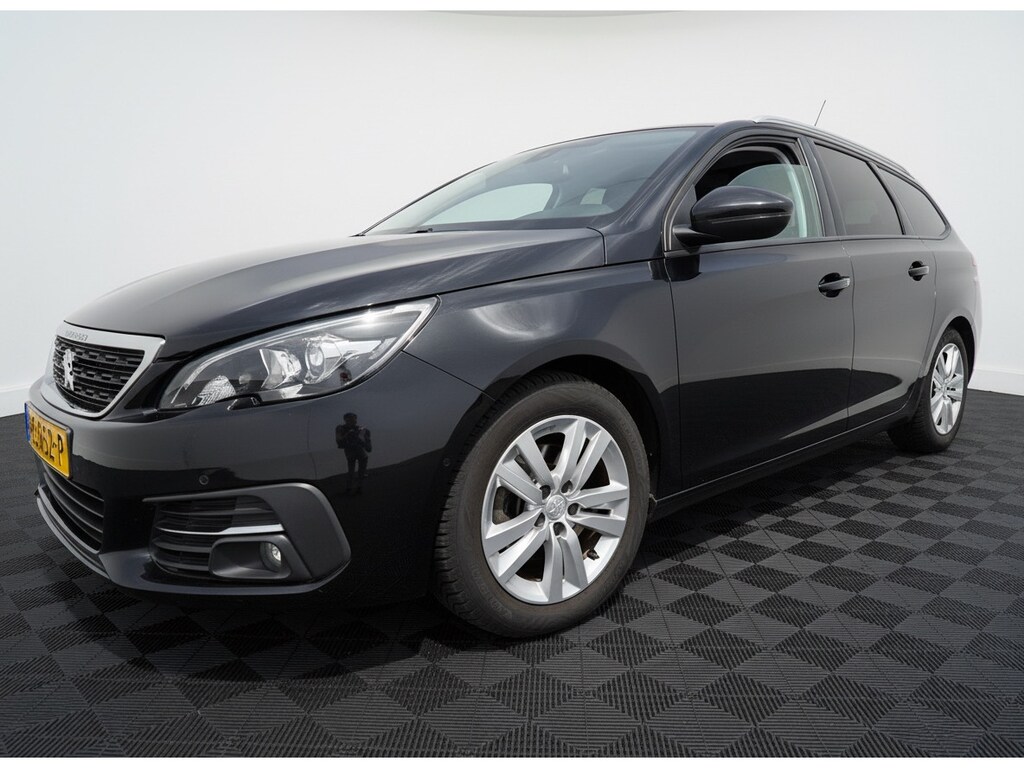 Peugeot 308 SW 1.2 PT 110pk Executive, Navi | Trekhaak | Pdc