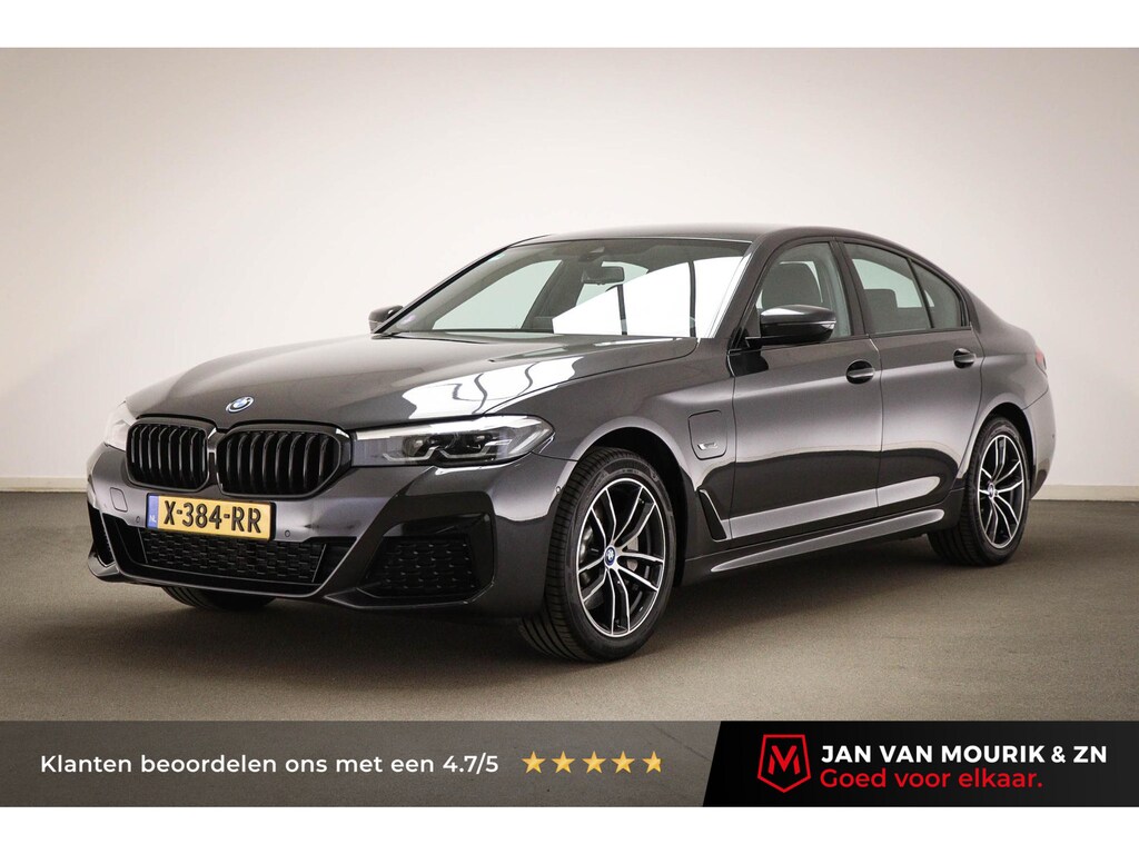 BMW 5-Serie 530e xDrive M-Sport | CAMERA | TREKHAAK | DAB | APPLE