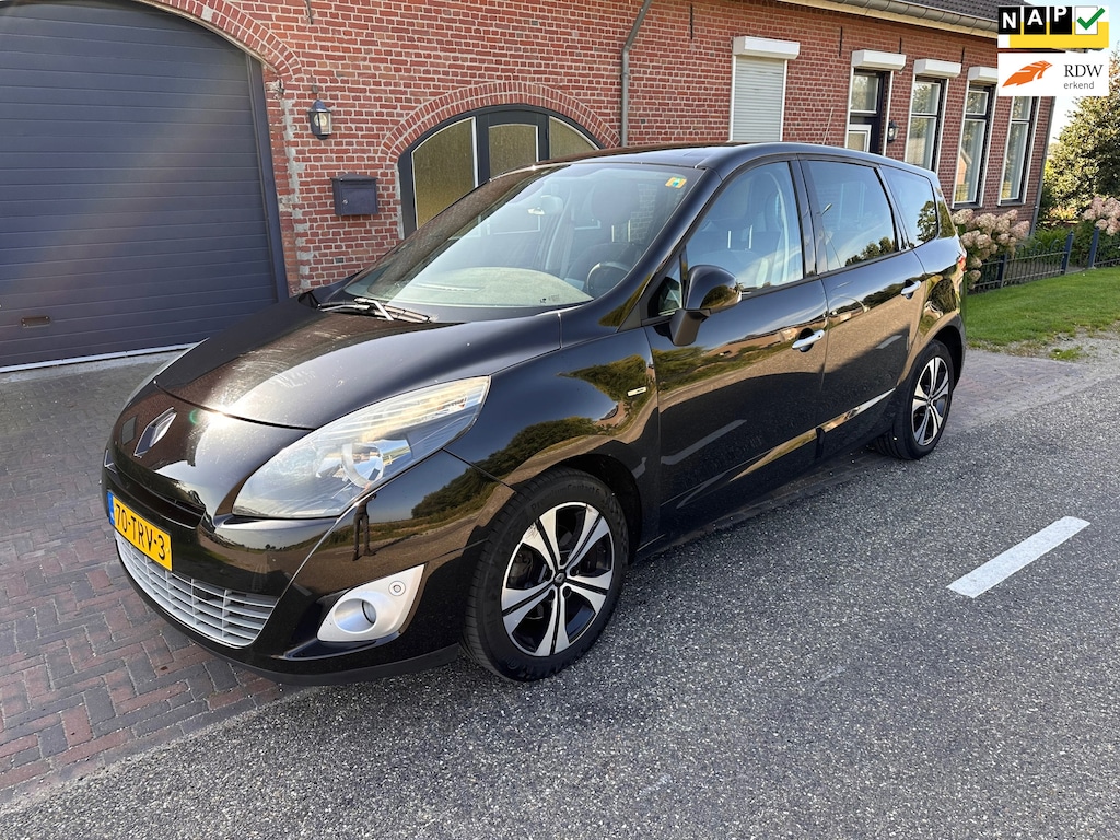 Renault Grand Scenic 1.4 TCe Bose 7 persoons, koppakking defect.