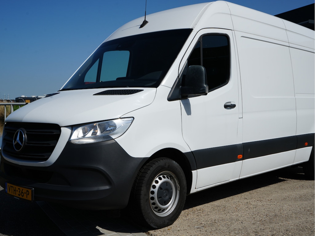 Mercedes-Benz Sprinter 215 1.9 CDI L2H2 FWD Automaat trekhaak, camera