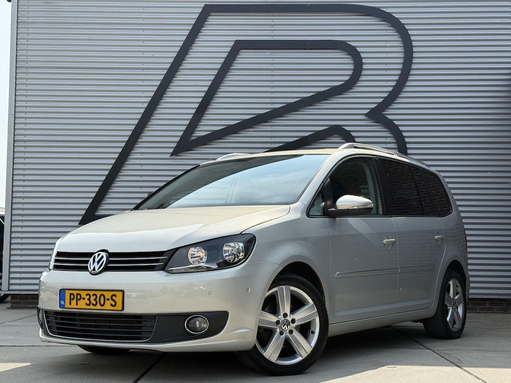 Volkswagen Touran 1.4 TSI Highline 1e Eigenaar|Pano|Trekhaak|Clima|Stoelverwarming|Cruise||PDC V+A|Nieuwe APK bij Aflevering