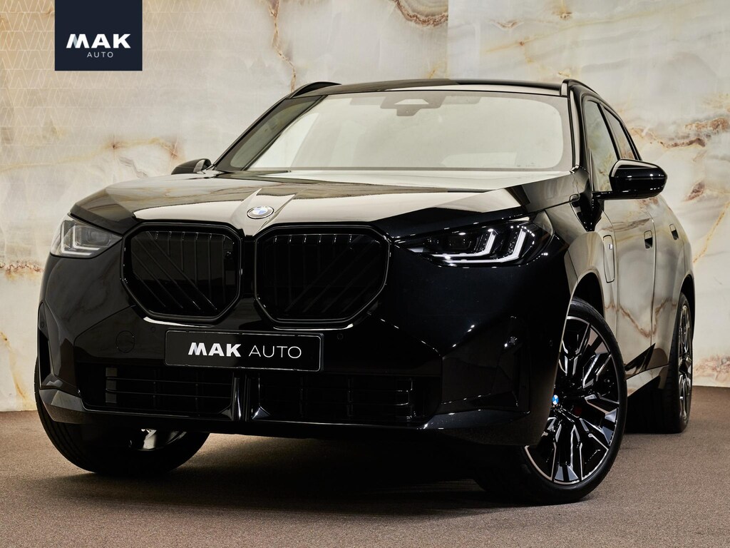 BMW X3 30e xDrive M Sport Pro , pano, 21", tr.haak, H/K, HUD, 360° camera, keyless, shadow line