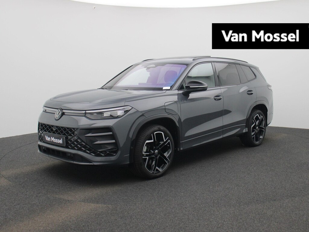 Volkswagen Tayron 1.5 eHybrid R-Line Edition 272 PK| Panoramdak | Trekhaak | Leder Interieur | Stoelverwarming Voor & Achter | LED Matrix | 360 Camera | Head-Updisplay | Harman Kardon Audio