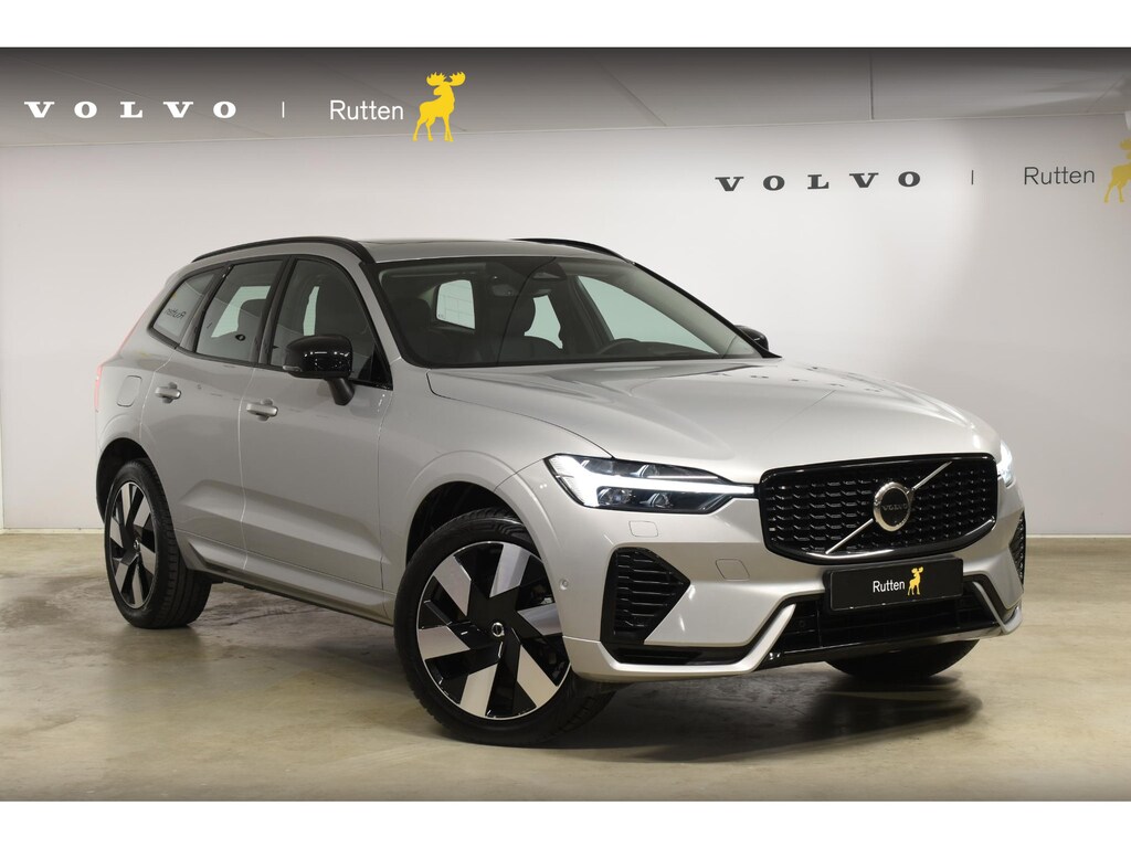 Volvo XC60 T6 350PK Automaat Plug-in Hybrid AWD Ultra Dark / Navigatie / Adaptieve Cruise control / Head Up-Display / Panorama dak / Leder / Elektrische stoelen / 360 Camera / Trekhaak / 20" Velgen