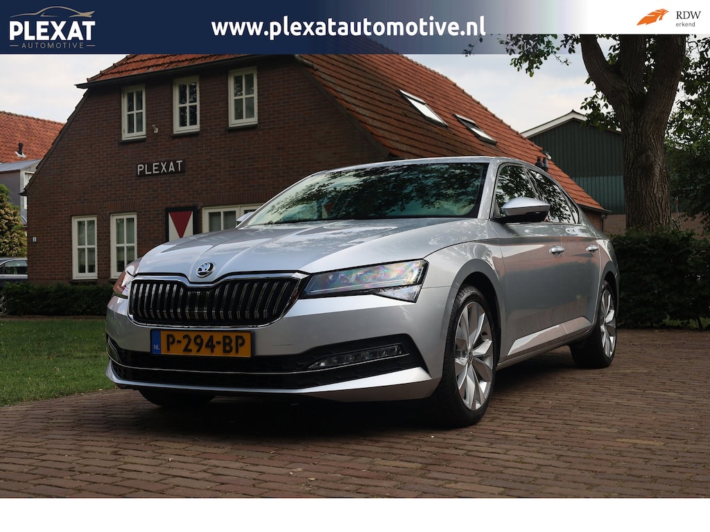Skoda Superb 1.5 TSI ACT Business Edition Aut. | Stoelverwarming | Virtual | Carplay | Keyless | Memory | DAB | PDC | NL. Auto |