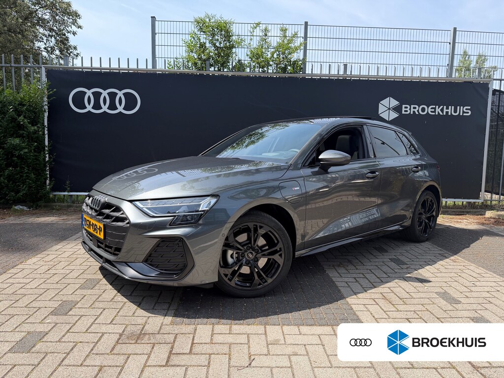 Audi A3 Sportback 40 TFSI 245PK S-Tronic e S edition | Panoramadak | Sonos | Head-up display | Keyless entry | 18 inch |