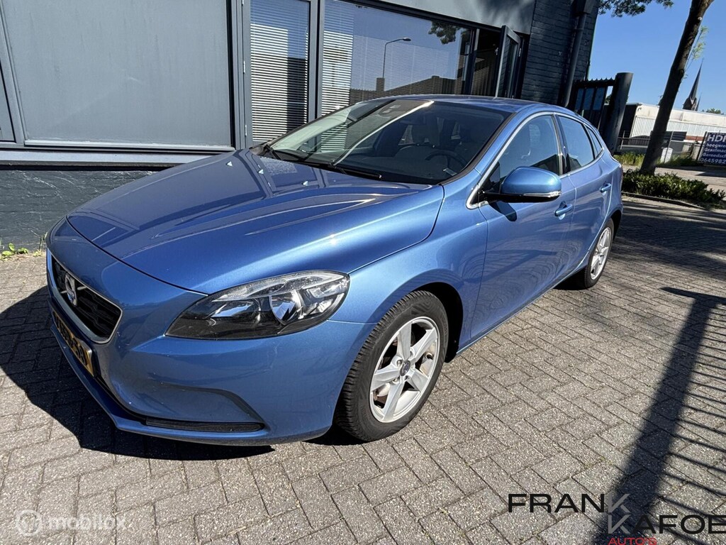 Volvo V40 1.6i Momentum Navi ECC Bl.tooth PDC LMV