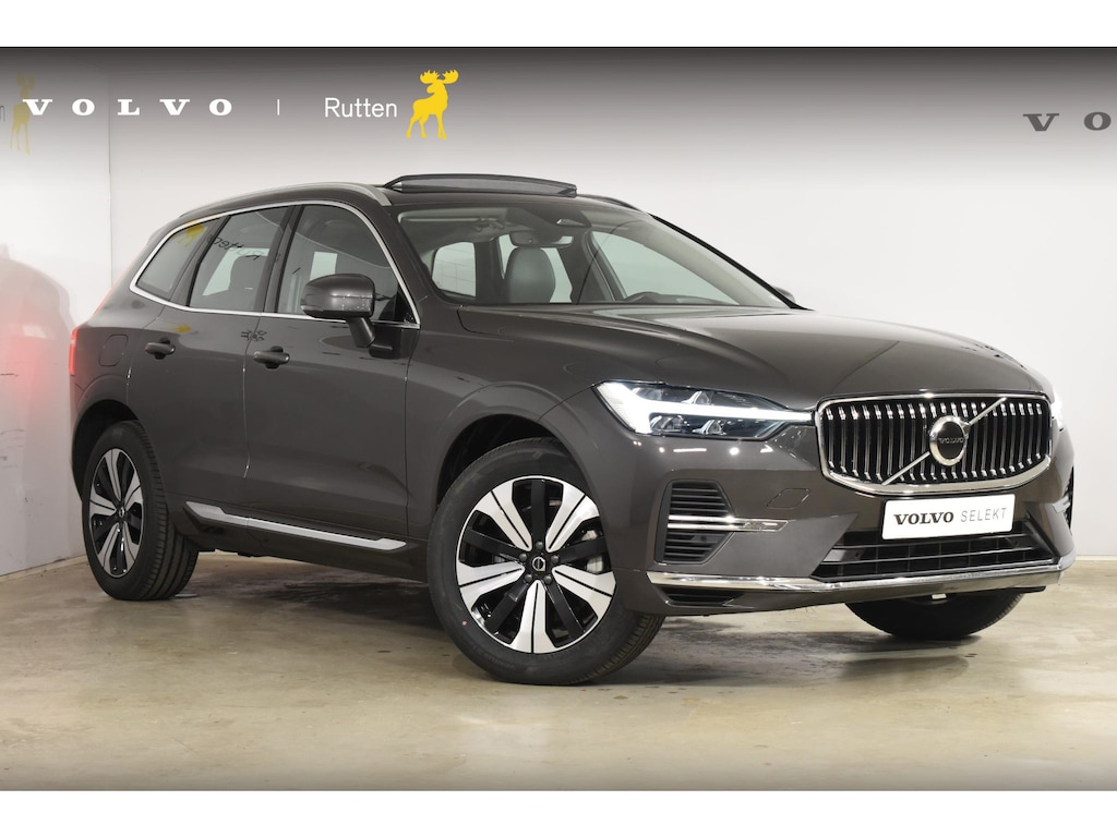 Volvo XC60 T6 350PK Automaat Plug-in Hybrid AWD Plus Bright / Navigatie / Elektrisch glazen schuif-kanteldak / Leren bekleding / Stuur & Stoelverwarming / Elektrische stoelen met geheugen / Elektrische achterklep / Cruise control