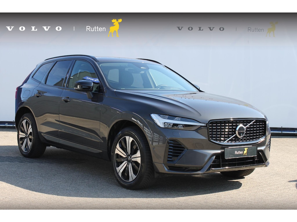 Volvo XC60 T6 Plug-in hybrid AWD Plus Dark Long range / Adaptieve cruise control / Panoramadak / Apple carplay / Parkeersensoren met 360 camera / Elektrische achterklep / Elektrische stoelen met geheugen / Stoel en stuurwielverwarming